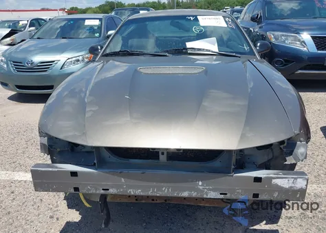 2002 Ford Mustang z USA, uszkodzony, nr VIN 1FAFP40482F215082